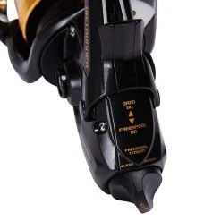 Shimano Baitrunner D 8000 Spinning Reel 10 Shimano Baitrunner D 8000 Spinning Reel -Shimano shop BCF 215273 02 hi res