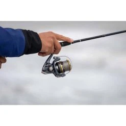 Shimano Ultegra Spinning Reel 1000FC 11 Shimano Ultegra Spinning Reel 1000FC -Shimano shop BCF 611633 04 hi res