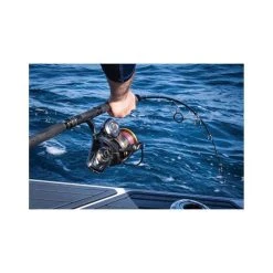 PENN Authority 4500 Spinning Reel 17 PENN Authority 4500 Spinning Reel -Shimano shop BCF 639534 06 hi res