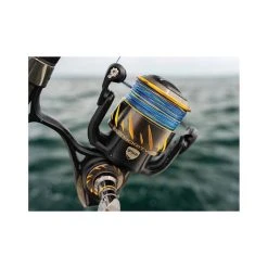 PENN Authority 5500 Spinning Reel 19 PENN Authority 5500 Spinning Reel -Shimano shop BCF 639536 08 hi res
