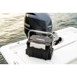 Meiho Bucket Mouth 5000 Tackle Box Black 7 Meiho Bucket Mouth 5000 Tackle Box Black -Shimano shop BCF 642186 02 black hi res