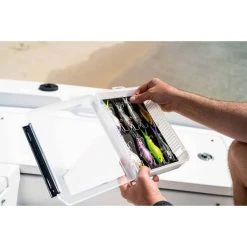 Meiho Slit Foam 3020NDDM Tackle Box Clear -Shimano shop BCF 643623 03 hi res