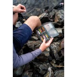 Versus VS-806 Tackle Box Black -Shimano shop BCF 643667 02 hi res